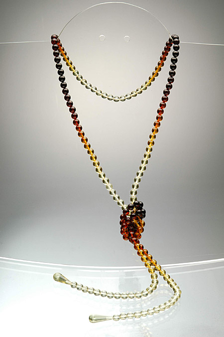 AvalonsTreasury.com: Varicolored Charleston Necklace (Page: Varicolored Charleston Necklace) [450 x 677 px]